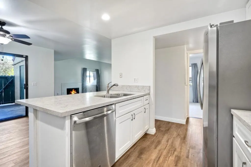https://cdn.realtyfeed.com/cdn/127/306487733/7528e482f05690ccf85e7a96205031ff.webp