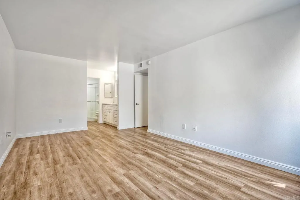 https://cdn.realtyfeed.com/cdn/127/306487733/a8b6b234276d1b0f5169e322ae3e68ac.webp