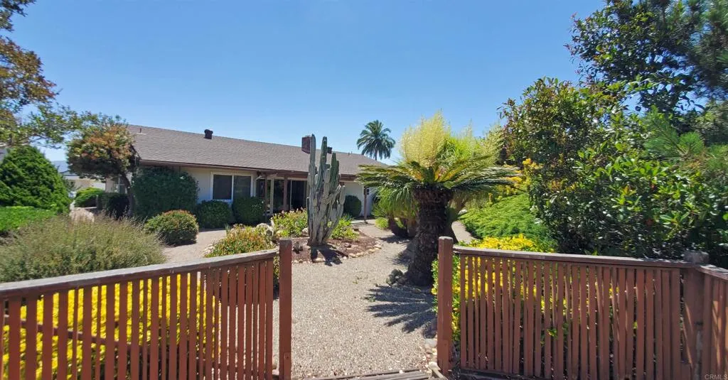 https://cdn.realtyfeed.com/cdn/127/306487780/e9243c42de46f43db60675202fae7b7e.webp
