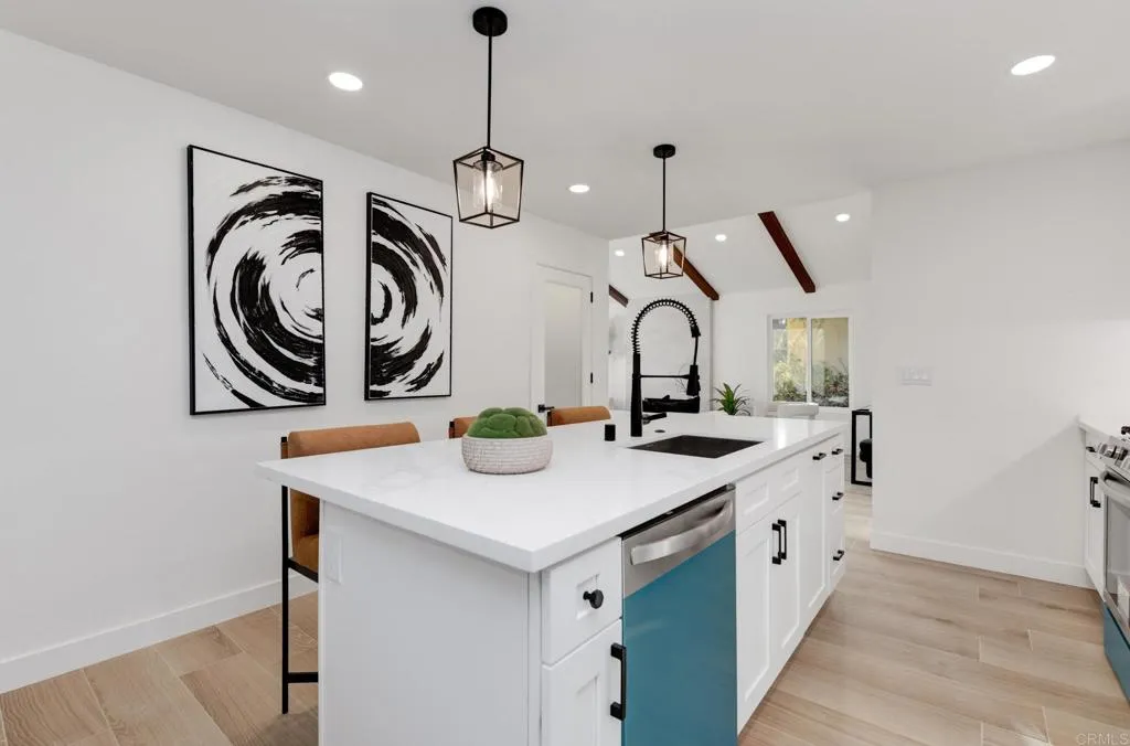 https://cdn.realtyfeed.com/cdn/127/306487900/69f358de652bf9853617e5809b31990d.webp