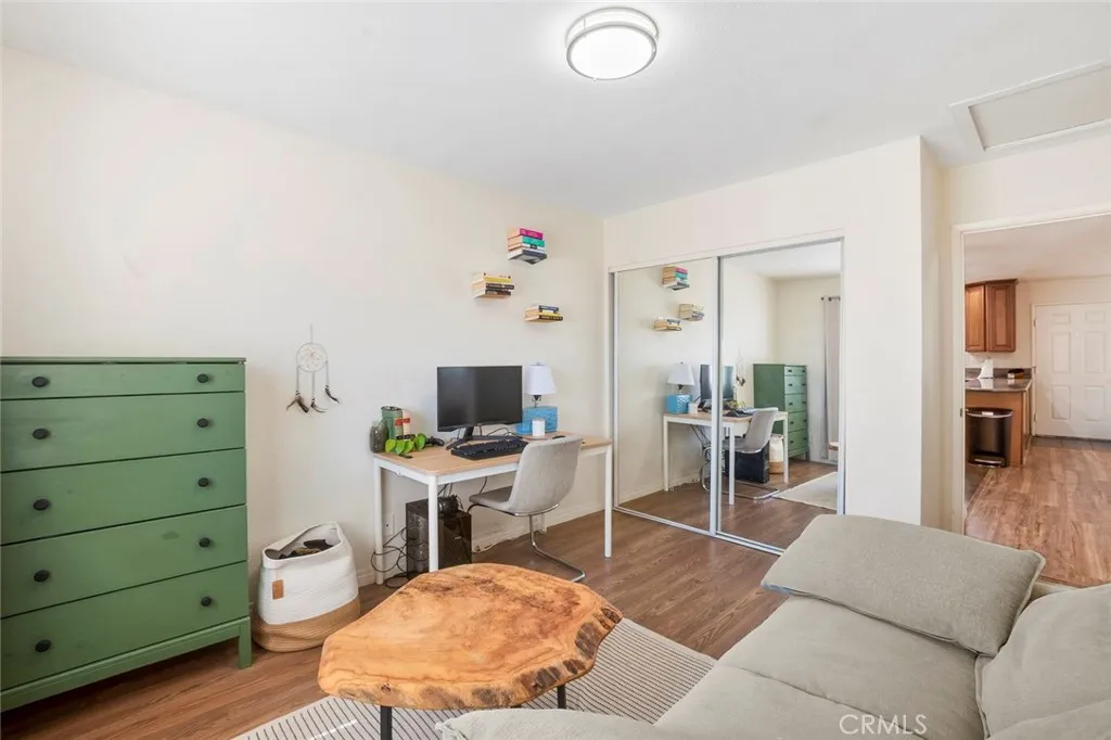 https://cdn.realtyfeed.com/cdn/127/306487921/8d5961d342a8424fbd47c4952fad7836.webp