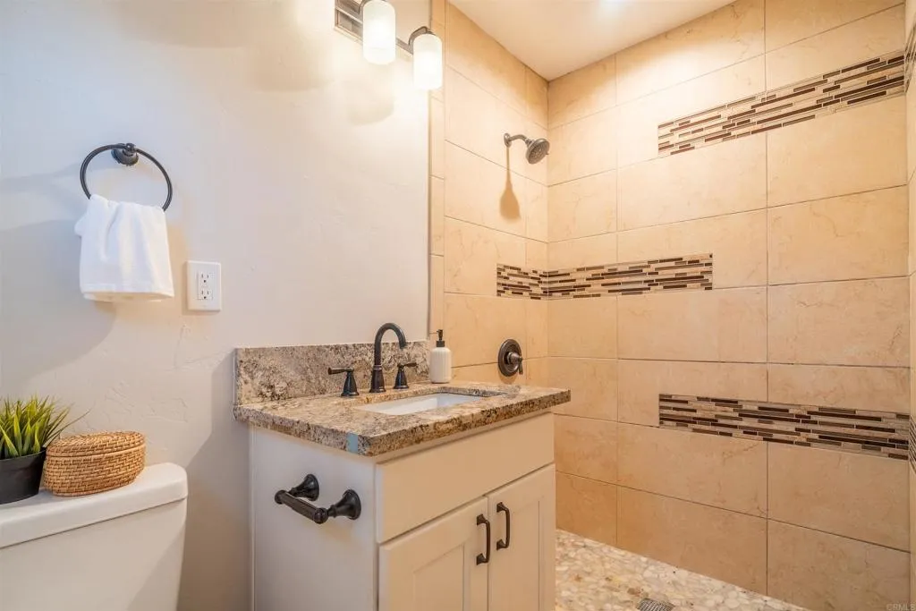 https://cdn.realtyfeed.com/cdn/127/306488053/8b2044f7f732befb4788758d8df972f3.webp
