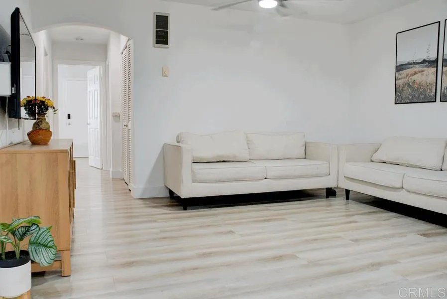 Photo #6: PTP2505154 Listing 