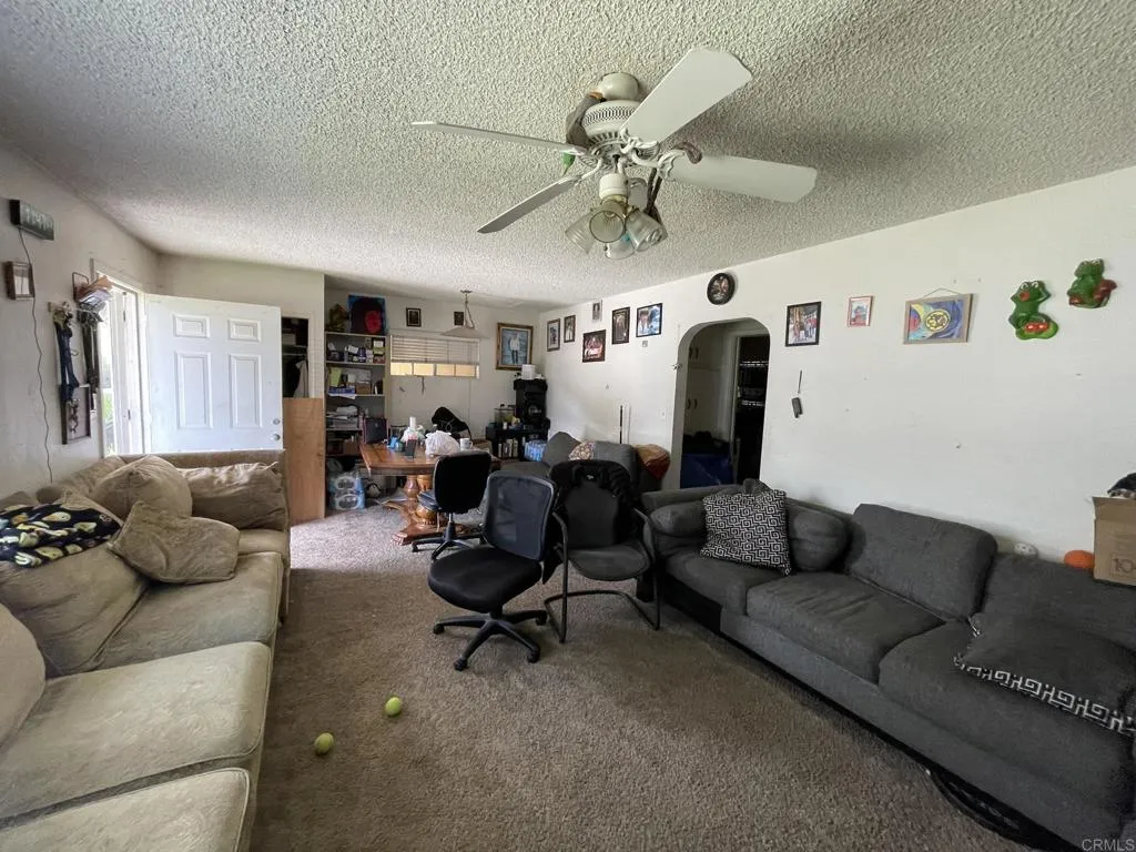 https://cdn.realtyfeed.com/cdn/127/306488163/ce1d87ea371f9cbe2dbe870e4c8329ff.webp