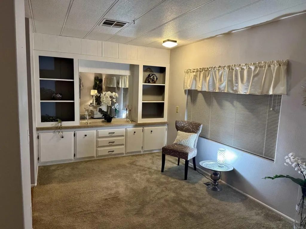 https://cdn.realtyfeed.com/cdn/127/306488201/75360a64666e093a17e66acbf46b6b9f.webp