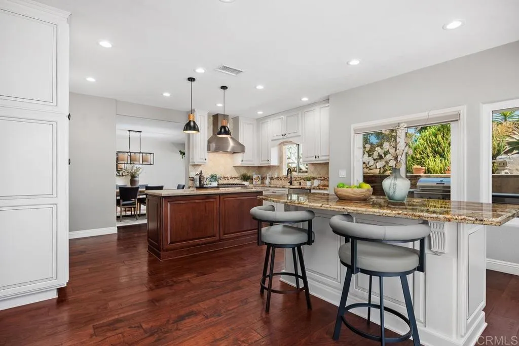 https://cdn.realtyfeed.com/cdn/127/306488203/59ba1e2f2381c0f96be8609dd96b6ebc.webp