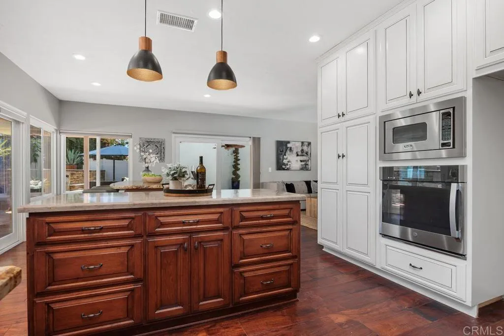 https://cdn.realtyfeed.com/cdn/127/306488203/5d3b67b26e34dffc9e0292c6cedb0ec8.webp