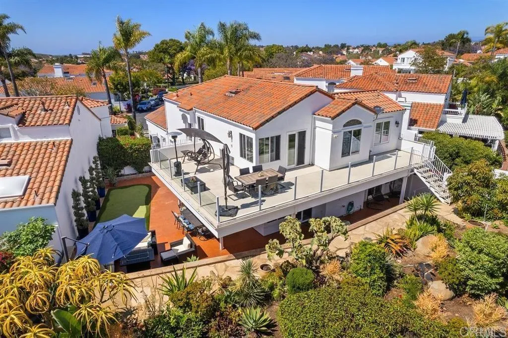 https://cdn.realtyfeed.com/cdn/127/306488203/7cbdb23956ec5c704fc5ce93262ad904.webp
