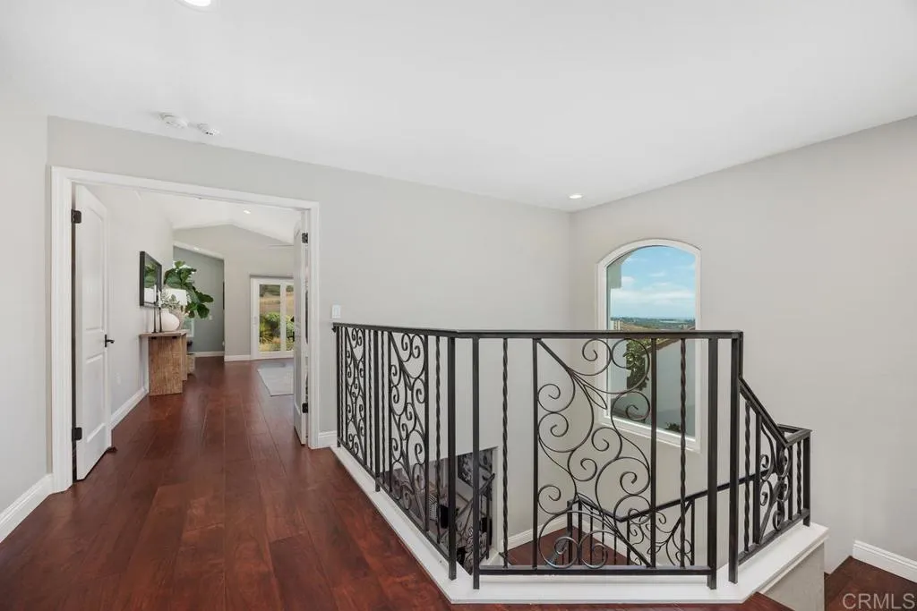 https://cdn.realtyfeed.com/cdn/127/306488203/858e5566ccd40ff7ed606dca9eabc9bb.webp