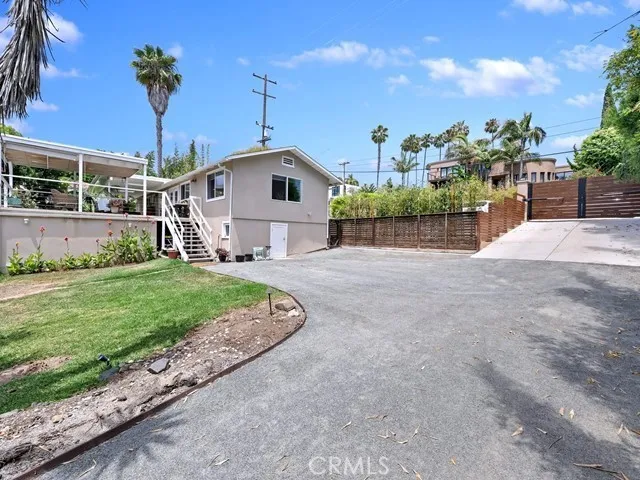 https://cdn.realtyfeed.com/cdn/127/306488233/949d1bd811028805514b146eb4e01f1b.webp
