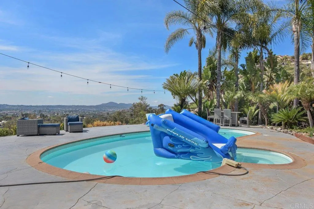 https://cdn.realtyfeed.com/cdn/127/306488375/0ed19f9abab8f700d64099280e829b67.webp