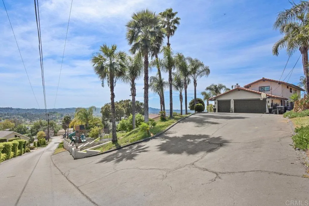 https://cdn.realtyfeed.com/cdn/127/306488375/d7925db997df7a1c428a8c84e06668b0.webp