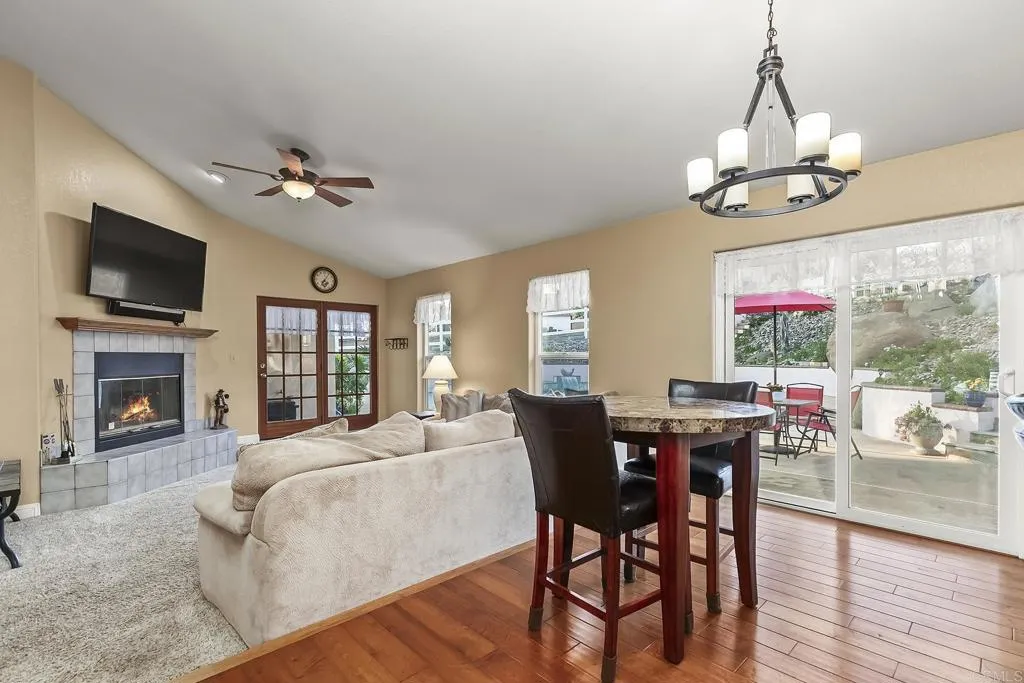 https://cdn.realtyfeed.com/cdn/127/306488393/e4e2f8d22b4af718a6e640dceb4e4bc7.webp
