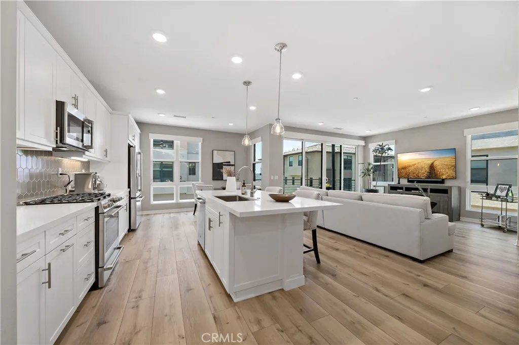 https://cdn.realtyfeed.com/cdn/127/306488455/021f4c411e518dc6f72669a7225dbe9c.webp