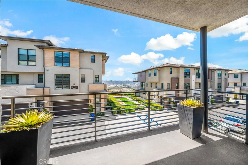 https://cdn.realtyfeed.com/cdn/127/306488455/0d4ddfd085609b223260e51b3f897370.webp