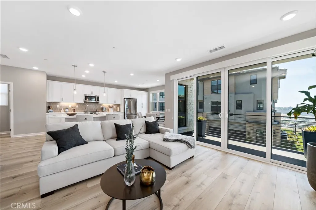 https://cdn.realtyfeed.com/cdn/127/306488455/62fd3b370d012856c4f8146f0d3518e8.webp
