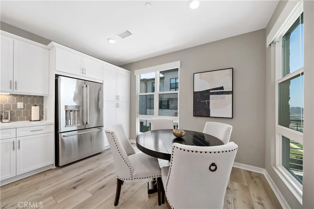 https://cdn.realtyfeed.com/cdn/127/306488455/9b7676195223b132403120aa189004c1.webp