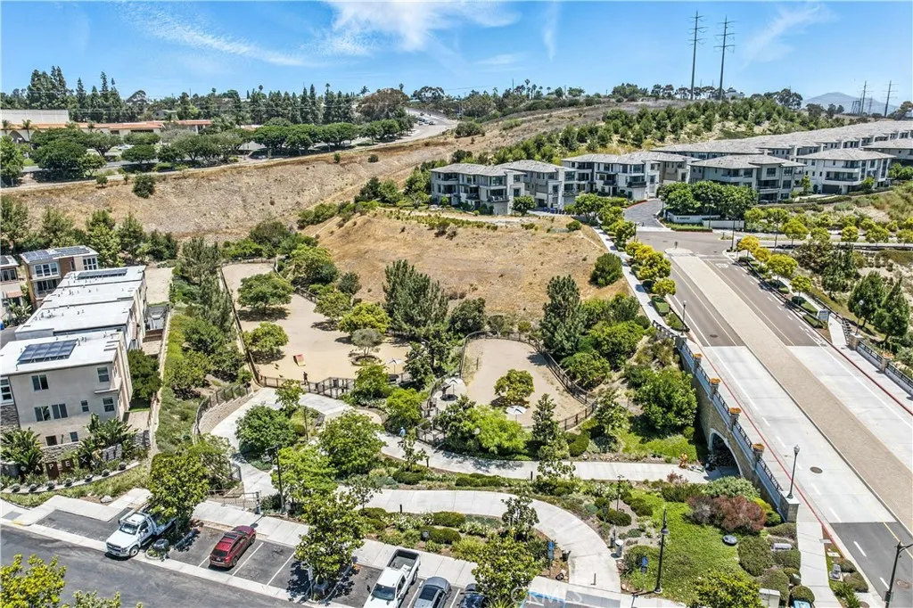 https://cdn.realtyfeed.com/cdn/127/306488455/a8347abe323efe534d2cd9af00c5cea3.webp