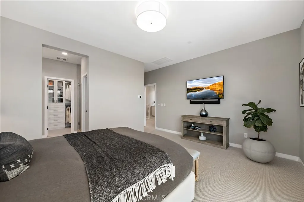 https://cdn.realtyfeed.com/cdn/127/306488455/e4eadeee25d1a2c46767c1b0cda6091e.webp