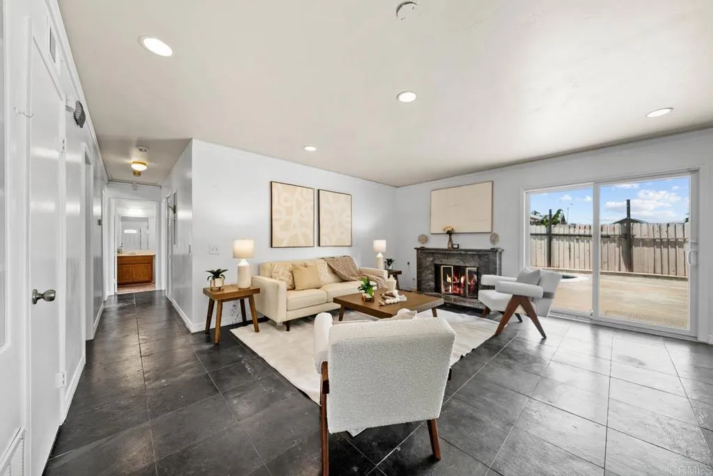 https://cdn.realtyfeed.com/cdn/127/306488484/26d73b99ca12494f16aa93f8c4cffc1c.webp