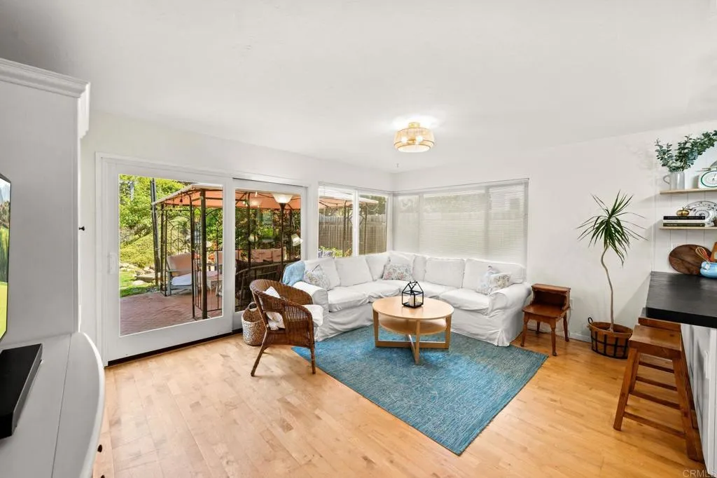 https://cdn.realtyfeed.com/cdn/127/306488582/bd92836894349b456932d6e457e3c798.webp
