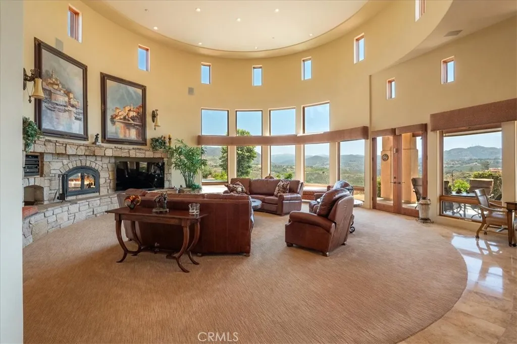 https://cdn.realtyfeed.com/cdn/127/306488665/91709176308f3888cebabf440dc6a1ce.webp