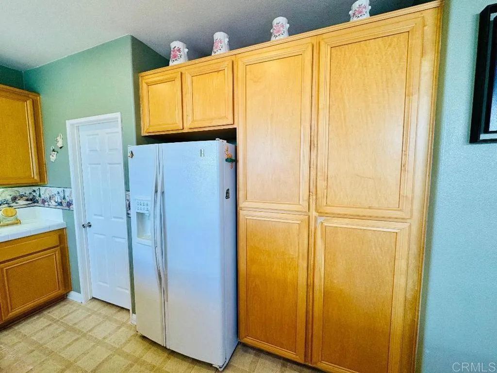 https://cdn.realtyfeed.com/cdn/127/306488727/6b9a47dee5a314bea7eab5034fb44f5e.webp