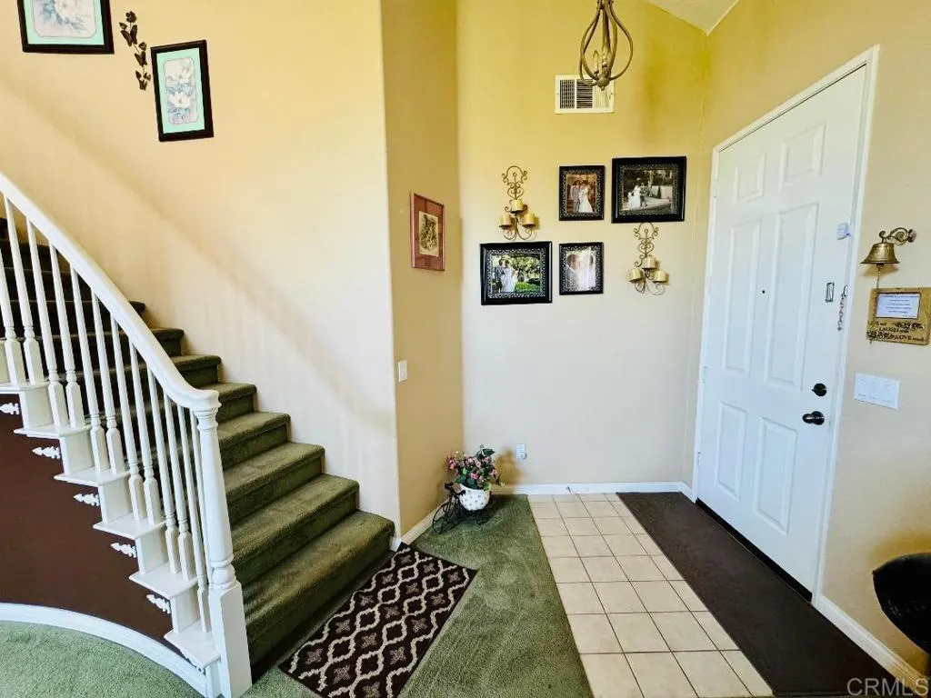 https://cdn.realtyfeed.com/cdn/127/306488727/7979d0396328323c7589a83669452580.webp