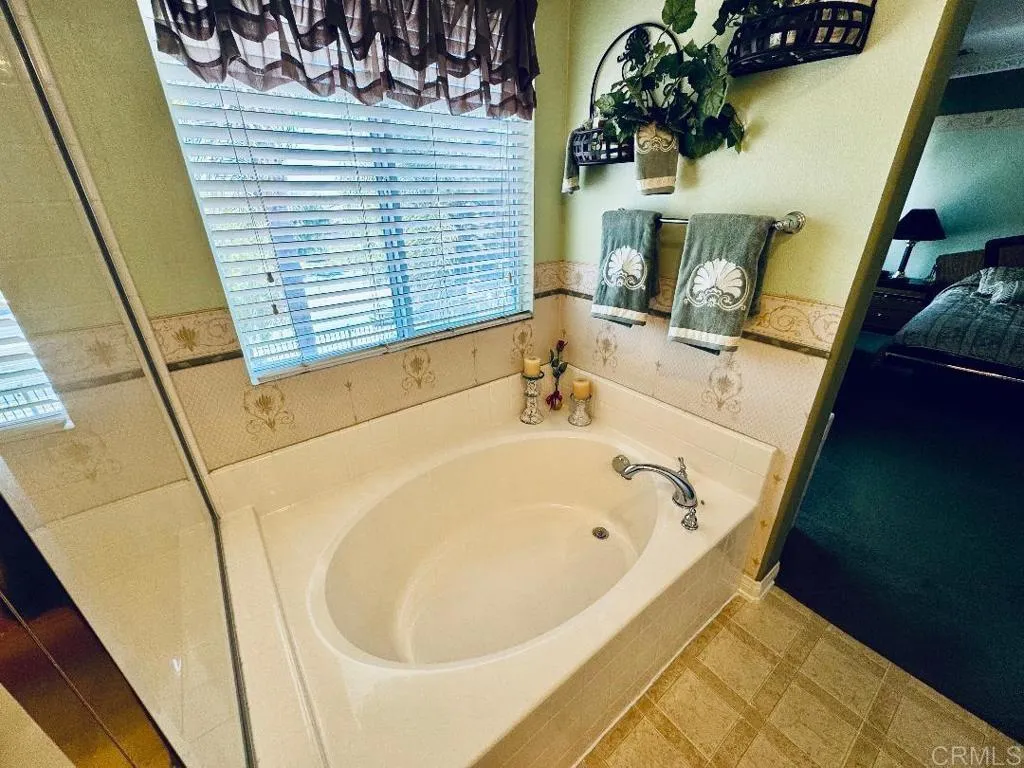 https://cdn.realtyfeed.com/cdn/127/306488727/a1baa728c69a6e68adf55af2c38c0877.webp