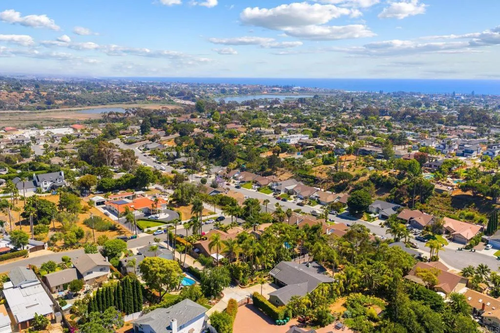 https://cdn.realtyfeed.com/cdn/127/306488782/bd85e7612cd9d3c9b6dfdba24a415f1d.webp