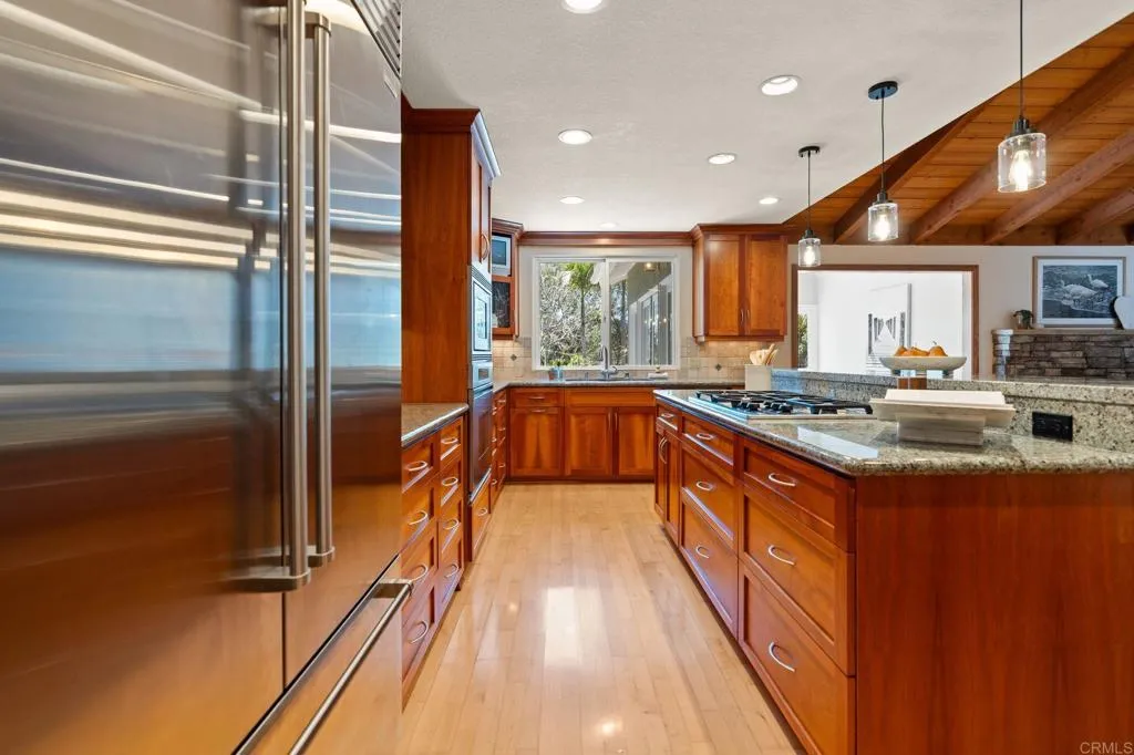 https://cdn.realtyfeed.com/cdn/127/306488782/fc1d100b05f6ed574ec8f6e6b4251ec0.webp