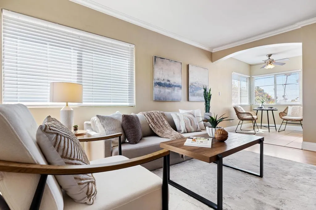 https://cdn.realtyfeed.com/cdn/127/306489029/2cb4779780be94f8d96c07afe1e3c4fb.webp