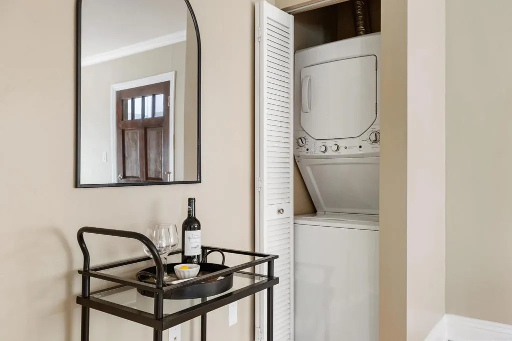 https://cdn.realtyfeed.com/cdn/127/306489029/ce3364e06931a31c8a31b4f65523460d.webp