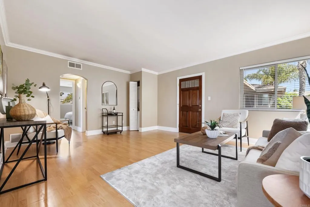 https://cdn.realtyfeed.com/cdn/127/306489029/f2dc4d4d7c500849fe95bb21078b80e4.webp