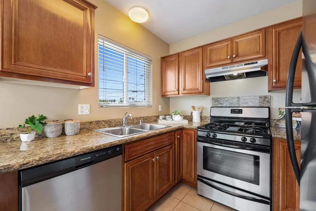 https://cdn.realtyfeed.com/cdn/127/306489029/fef59e332a8f49dc942a8cc96e6e4ffc.webp