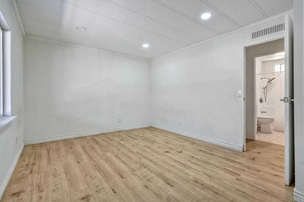 https://cdn.realtyfeed.com/cdn/127/306489042/0c1406a51e5b46615a2419f42254507d.webp