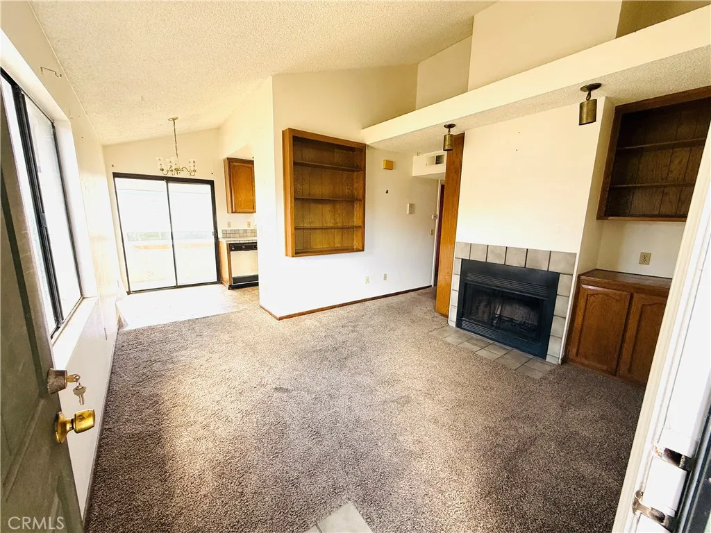 Photo #3: BB25154811 Listing 