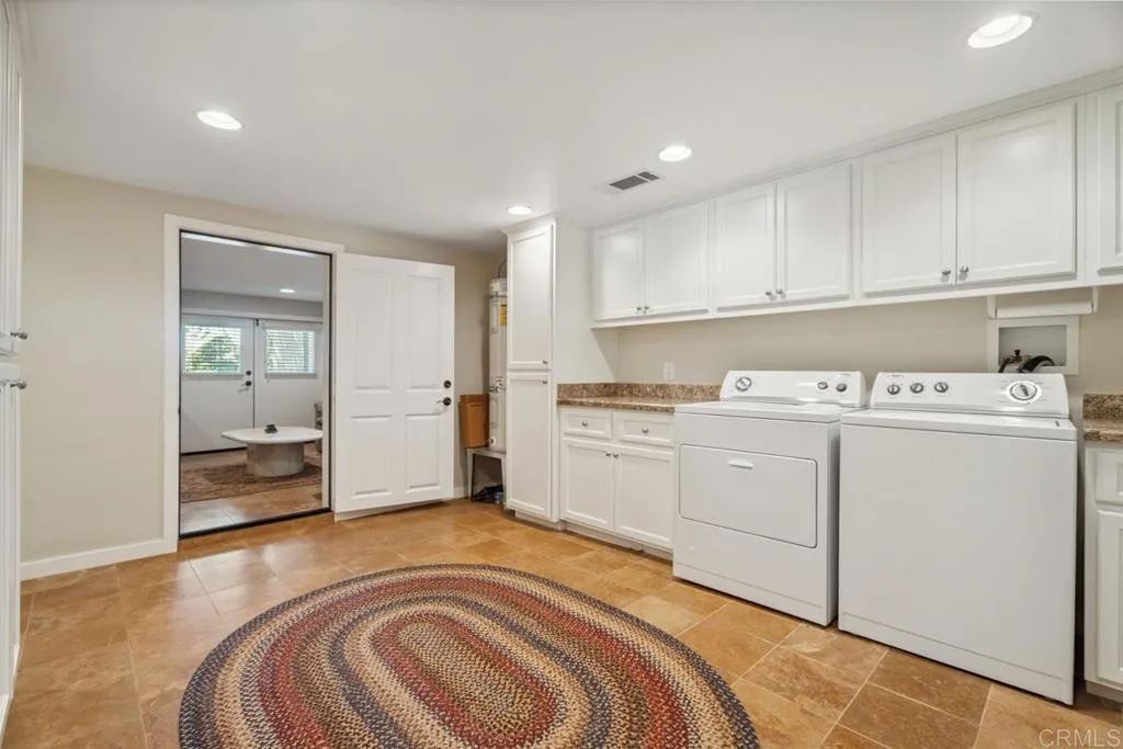 https://cdn.realtyfeed.com/cdn/127/306489128/1dc53d1a7c0551f4ee0cd54ed4ebe1d2.webp