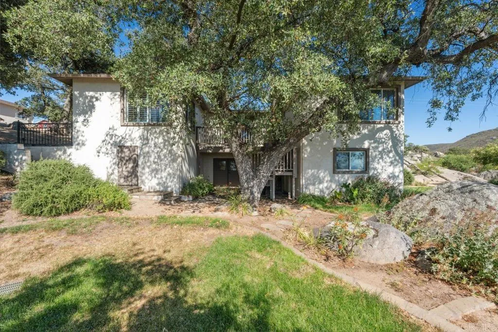 https://cdn.realtyfeed.com/cdn/127/306489128/2cc43debca1eb0134299787800c3b265.webp
