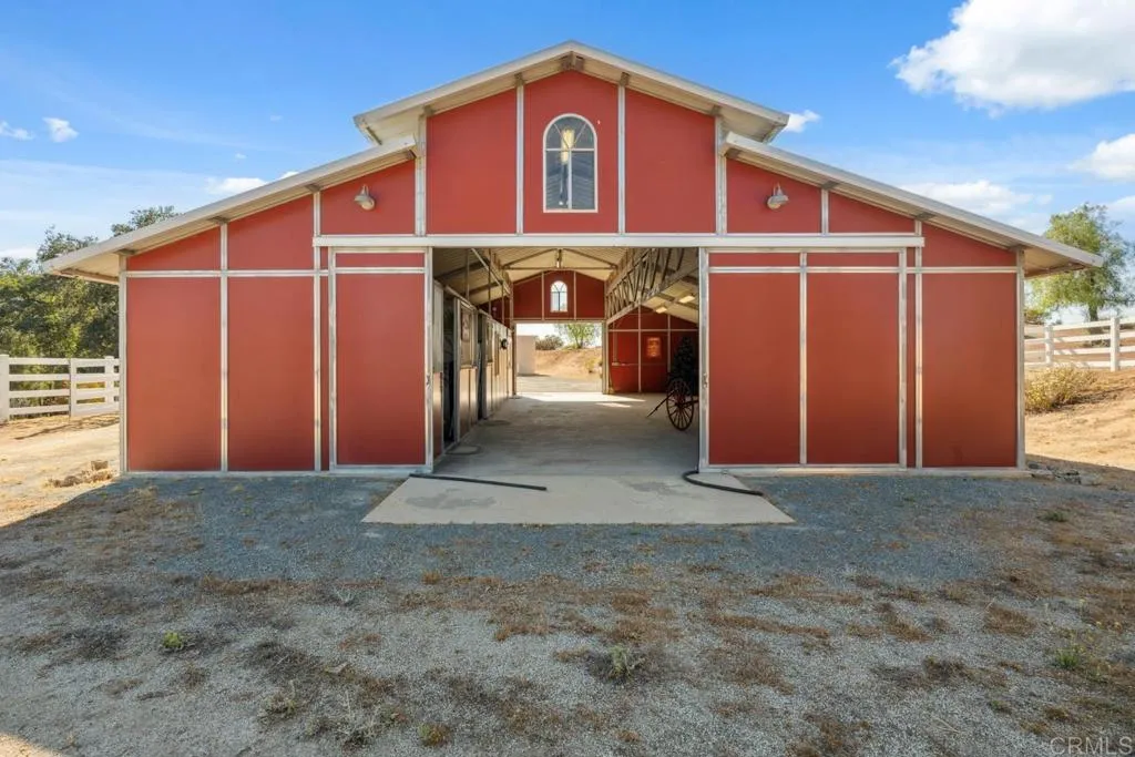 https://cdn.realtyfeed.com/cdn/127/306489128/46b07f70596eff5c5aff09fae8dd78bc.webp