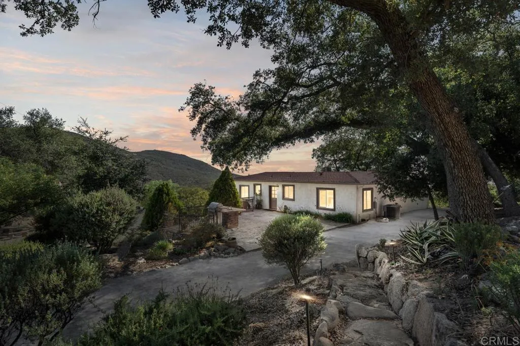 https://cdn.realtyfeed.com/cdn/127/306489128/7041e3d943f86ead575c1b57ead28f5a.webp