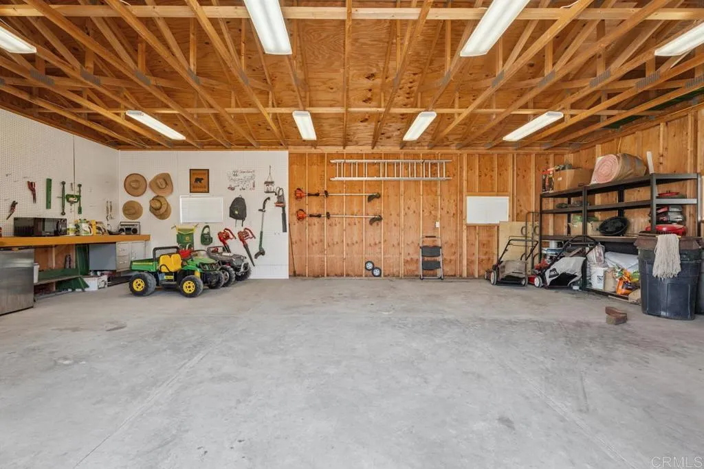 https://cdn.realtyfeed.com/cdn/127/306489128/97d4e3b23c34b64e135a1738286cde8f.webp