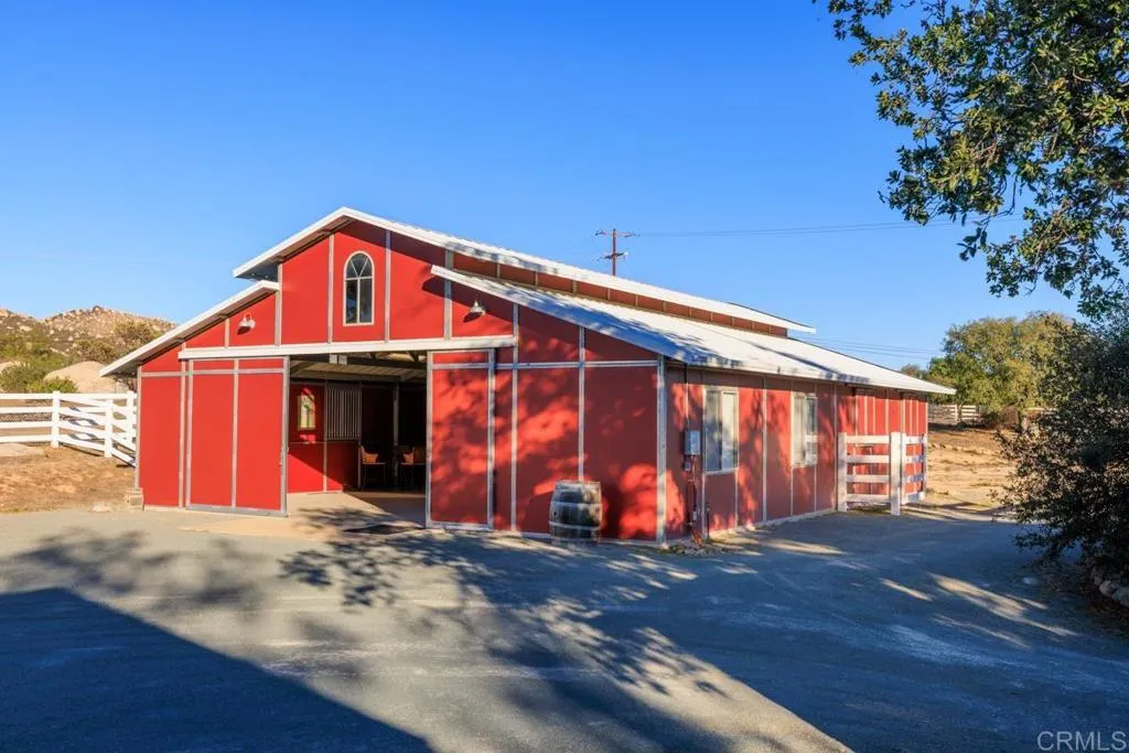 https://cdn.realtyfeed.com/cdn/127/306489128/b5f4a5a371269bd9ac9dd630d60e124e.webp