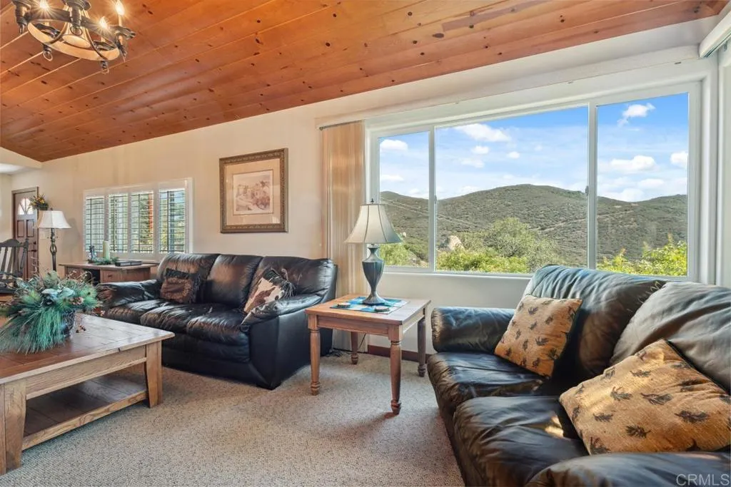 https://cdn.realtyfeed.com/cdn/127/306489128/b85c26205ff841535853fa4bb534d737.webp