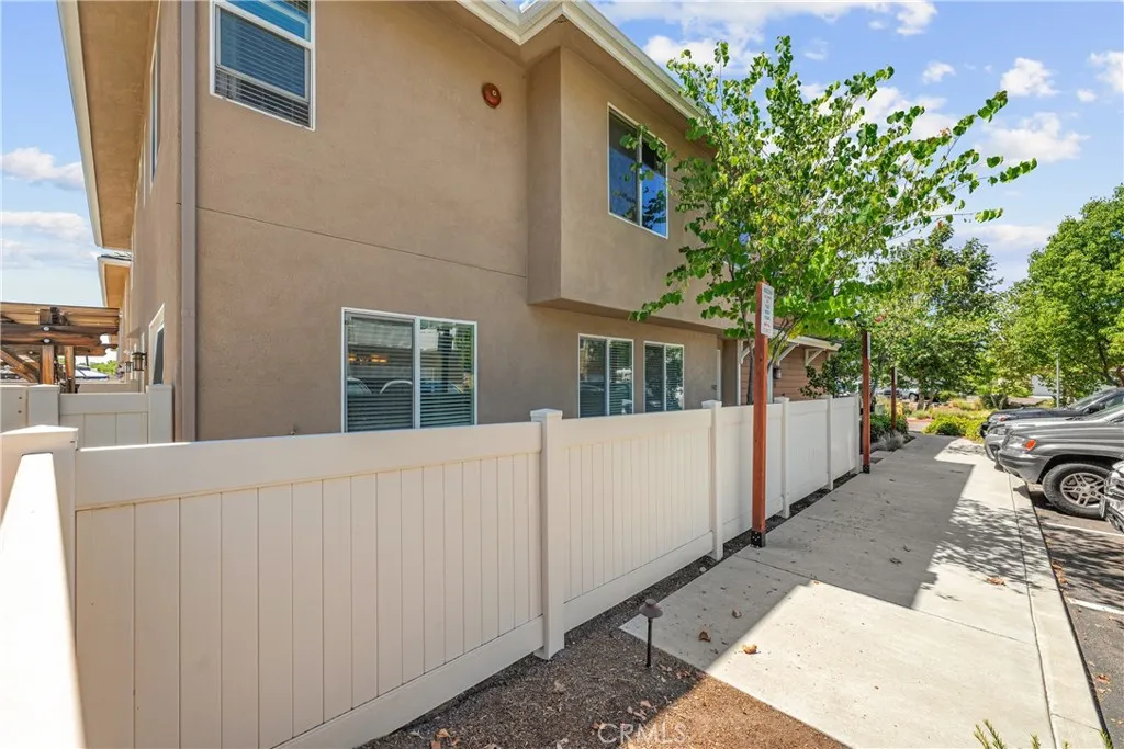 Photo #4: SW25155220 Listing 