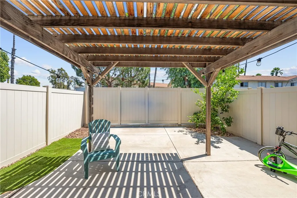 Photo #33: SW25155220 Listing: Photo #33