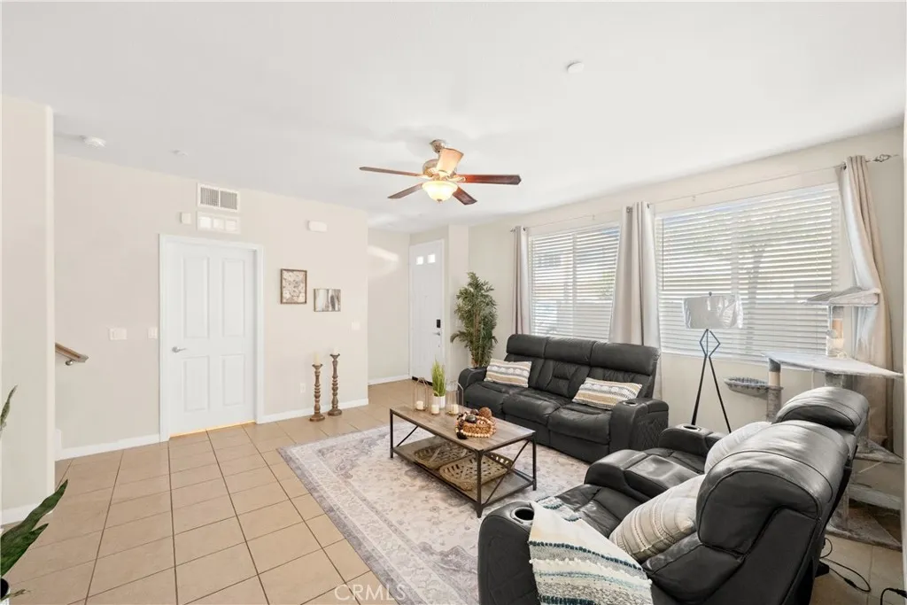 Photo #9: SW25155220 Listing: Photo #9