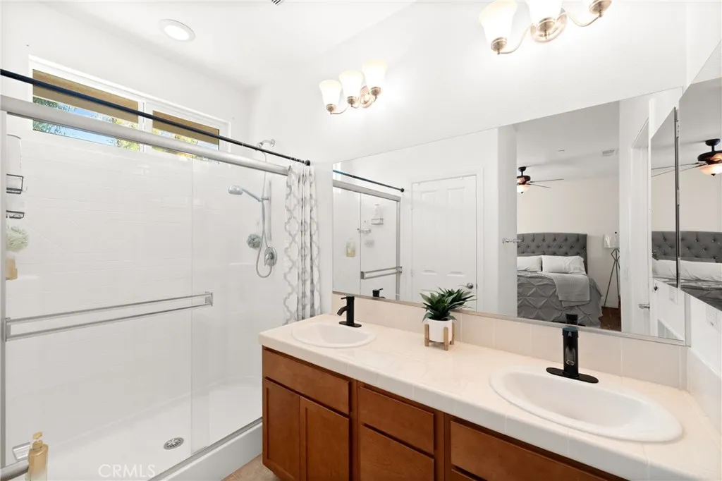 Photo #31: SW25155220 Listing: Photo #31