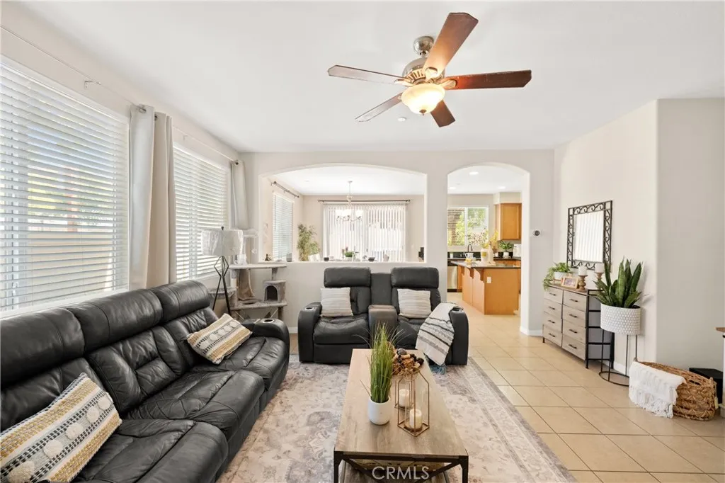 Photo #8: SW25155220 Listing: Photo #8