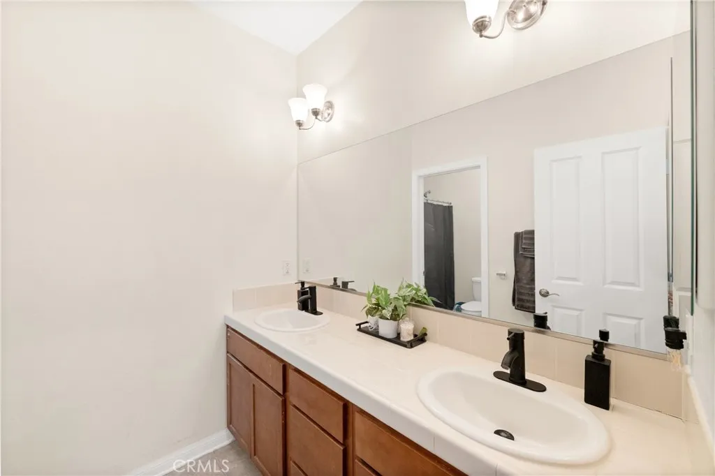 Photo #23: SW25155220 Listing: Photo #23